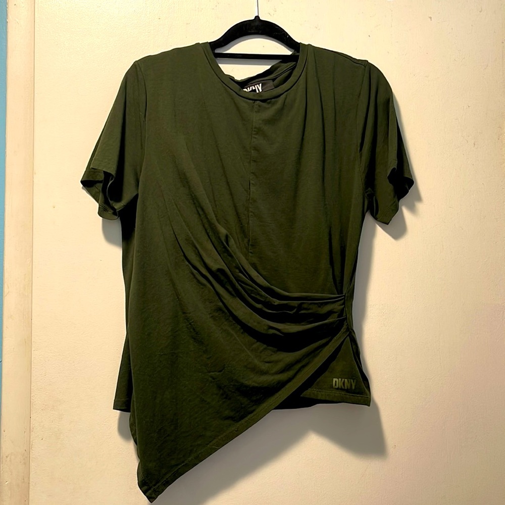 Short sleeve, asymmetrical DKNY top
